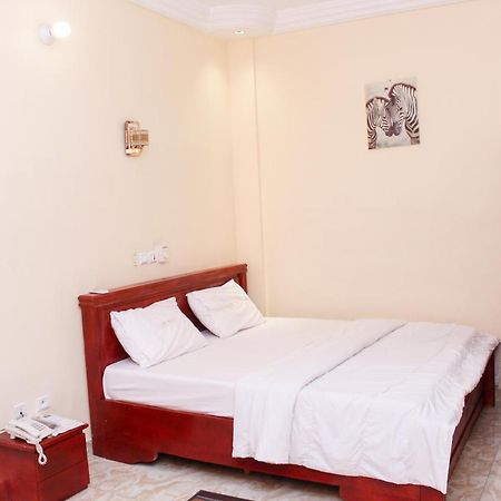 Glory Palace Hotel Cotonou Exterior foto