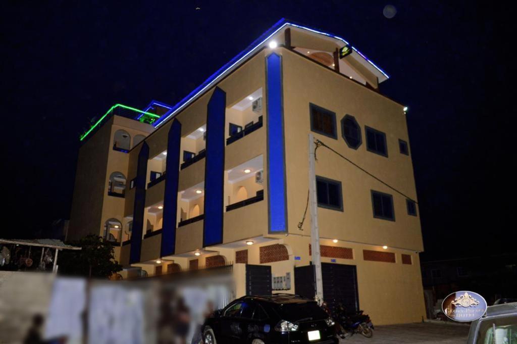 Glory Palace Hotel Cotonou Exterior foto